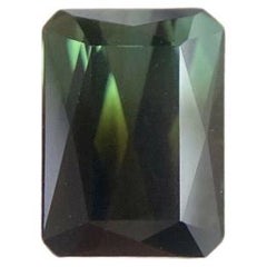 2,26 Karat grüner zweifarbiger Turmalin im Achteck-Smaragdschliff, seltener Edelstein