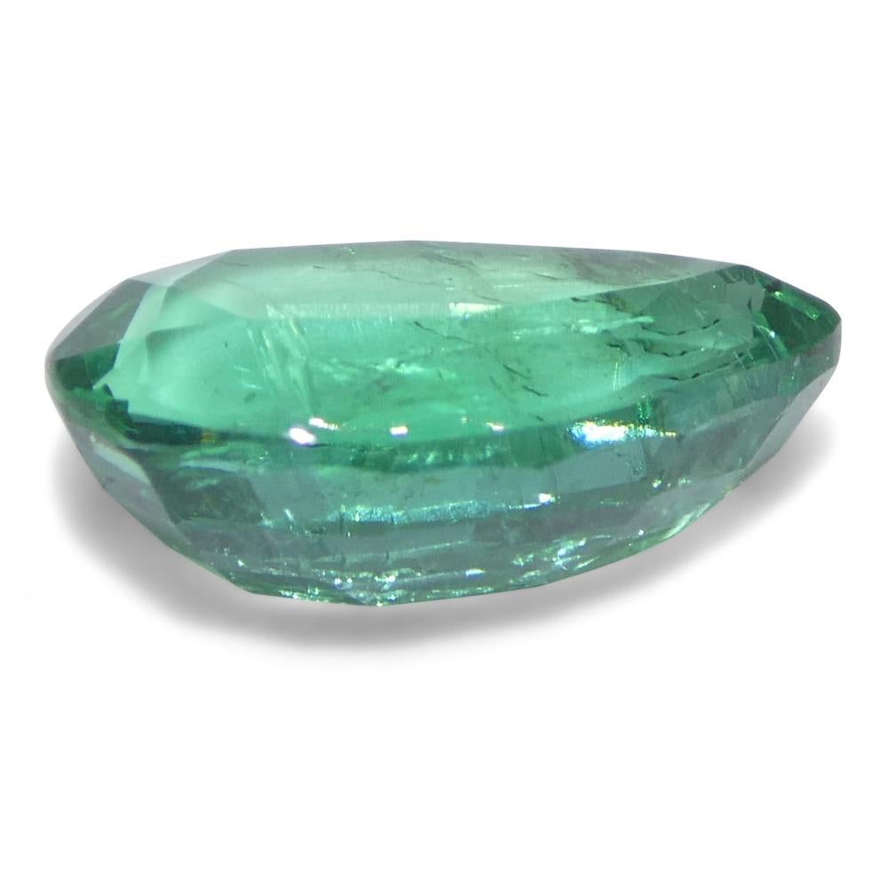 2.26ct Emeraude verte poire de Zambie en vente 2