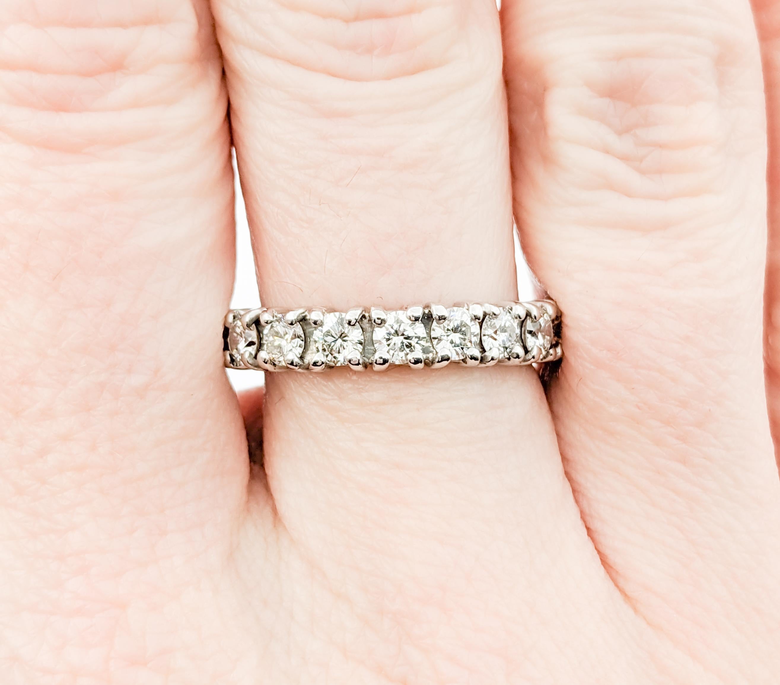 2.26ctw Diamond Ring In White Gold In Excellent Condition For Sale In Bloomington, MN