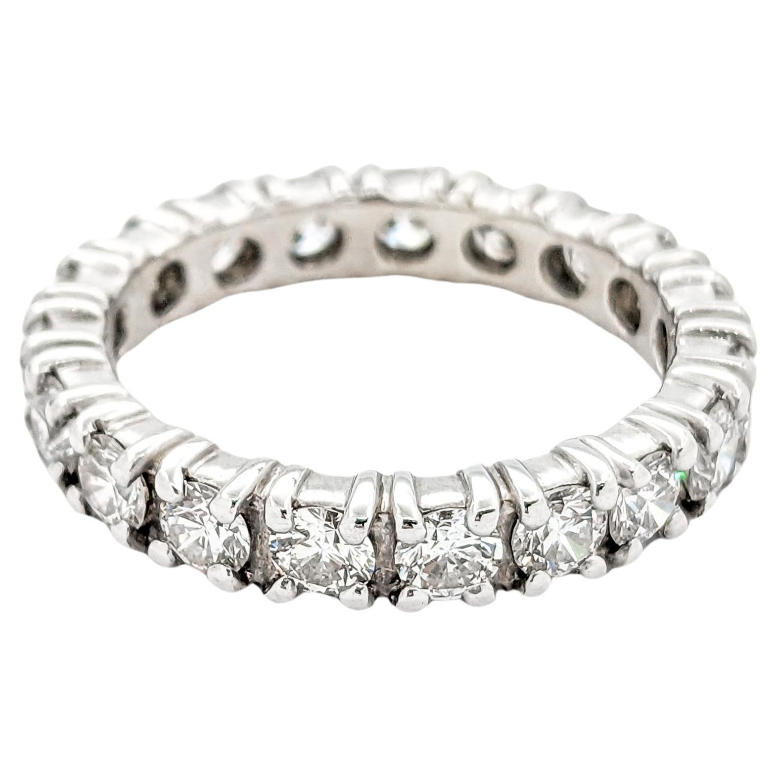 2.26ctw Diamond Ring In White Gold For Sale