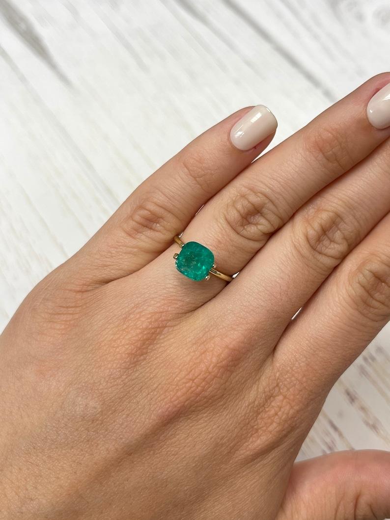 2.27 Carat 8.5x8.5 Natural Colombian Emerald - Cushion Cut Genuine Gem May For Sale 3