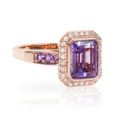 Sunita Nahata Amethyst 2.27 Karat. Fancy Ring aus 14KRG mit weißem Diamant.