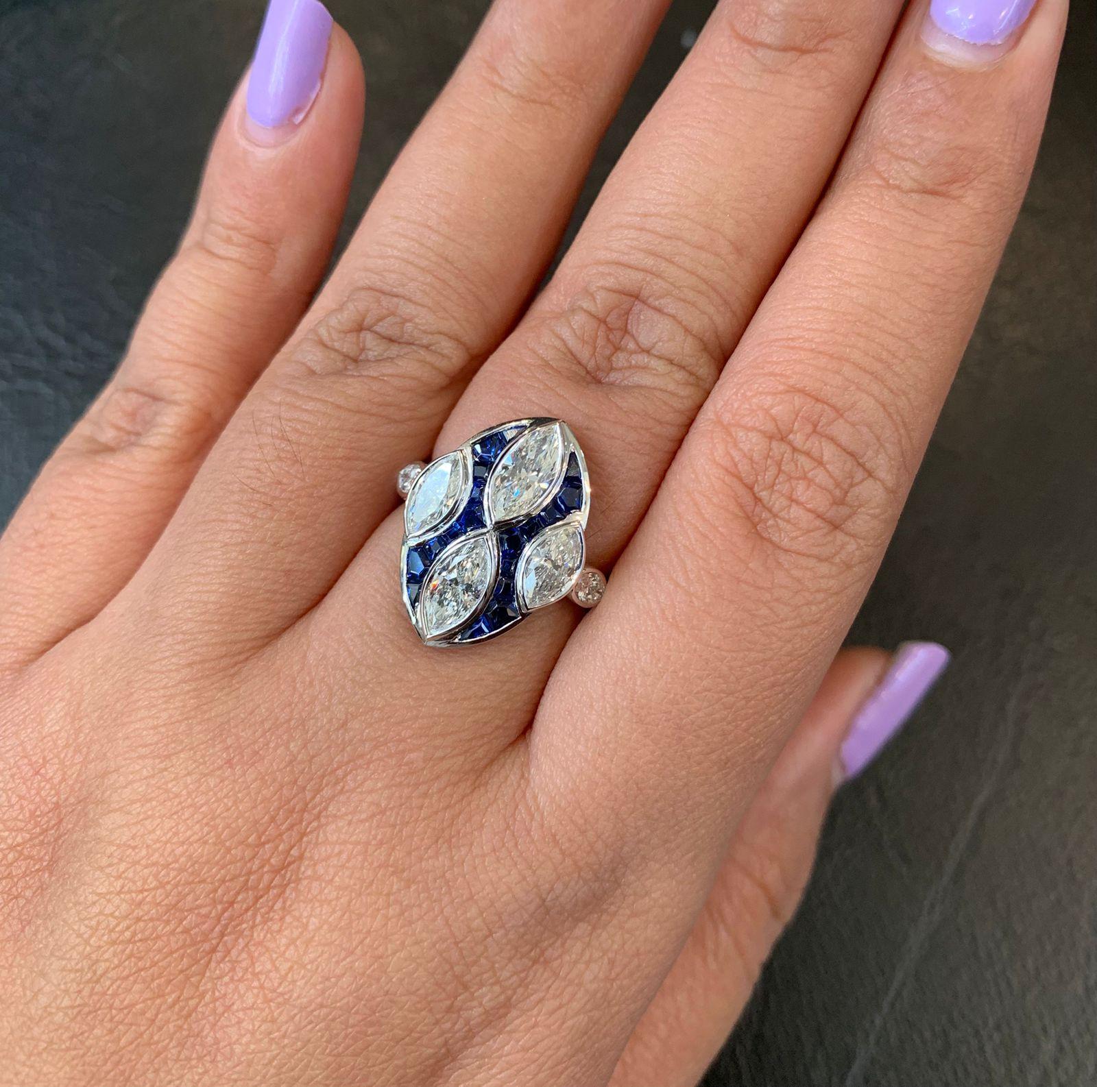 2.27 Carat Diamond and Blue Sapphire Ring in 18 Karat White Gold im Zustand „Neu“ im Angebot in Bangkok, TH