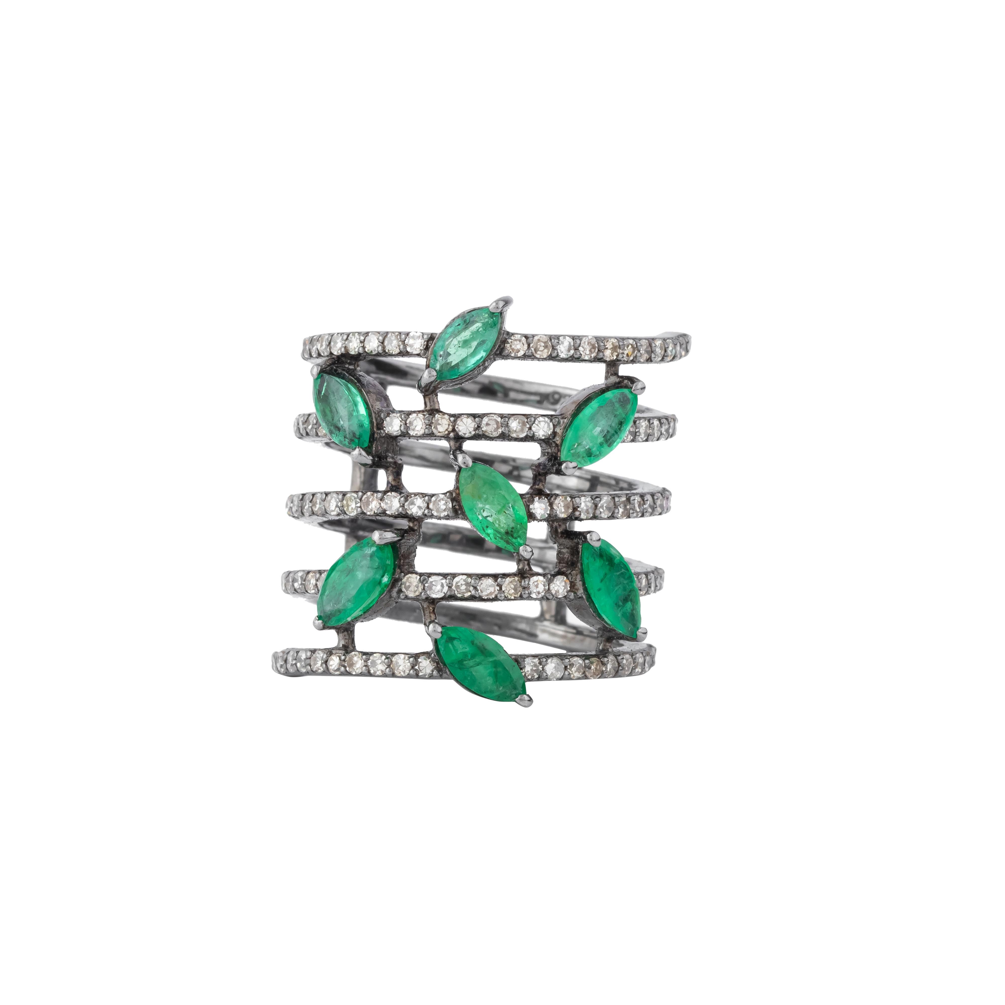 Moderne Bague cocktail diamant et émeraude de 2,27 carats en vente