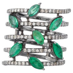 Anillo de Cóctel de Diamantes y Esmeraldas de 2,27 Quilates