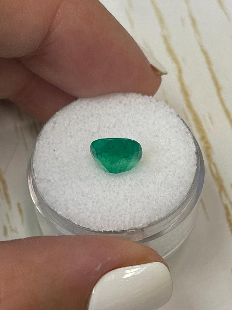 Smeraldo colombiano verde da 2,27 carati - Smeraldo autentico con taglio a cuscino Pietra di nascita di maggio in vendita 2