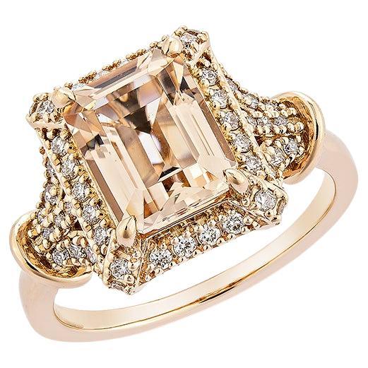 Bague fantaisie en or rose 18 carats avec Morganite de 2,27 carats et diamant blanc.   