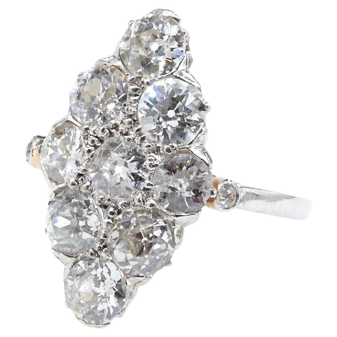 2.27 carats brilliant cut diamonds ring in platinum For Sale