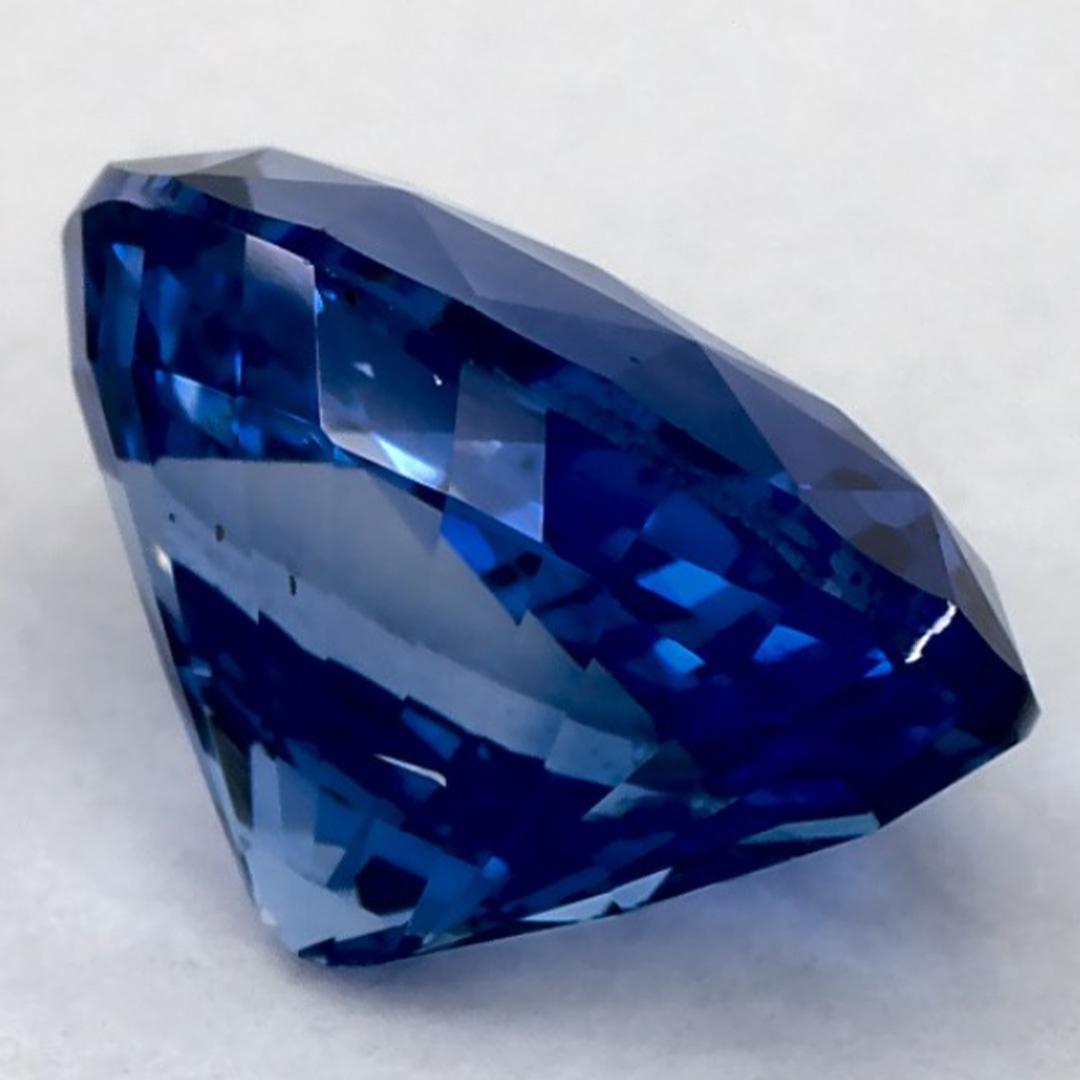 2.27 carati di zaffiro blu ovale sfuso in vendita 1