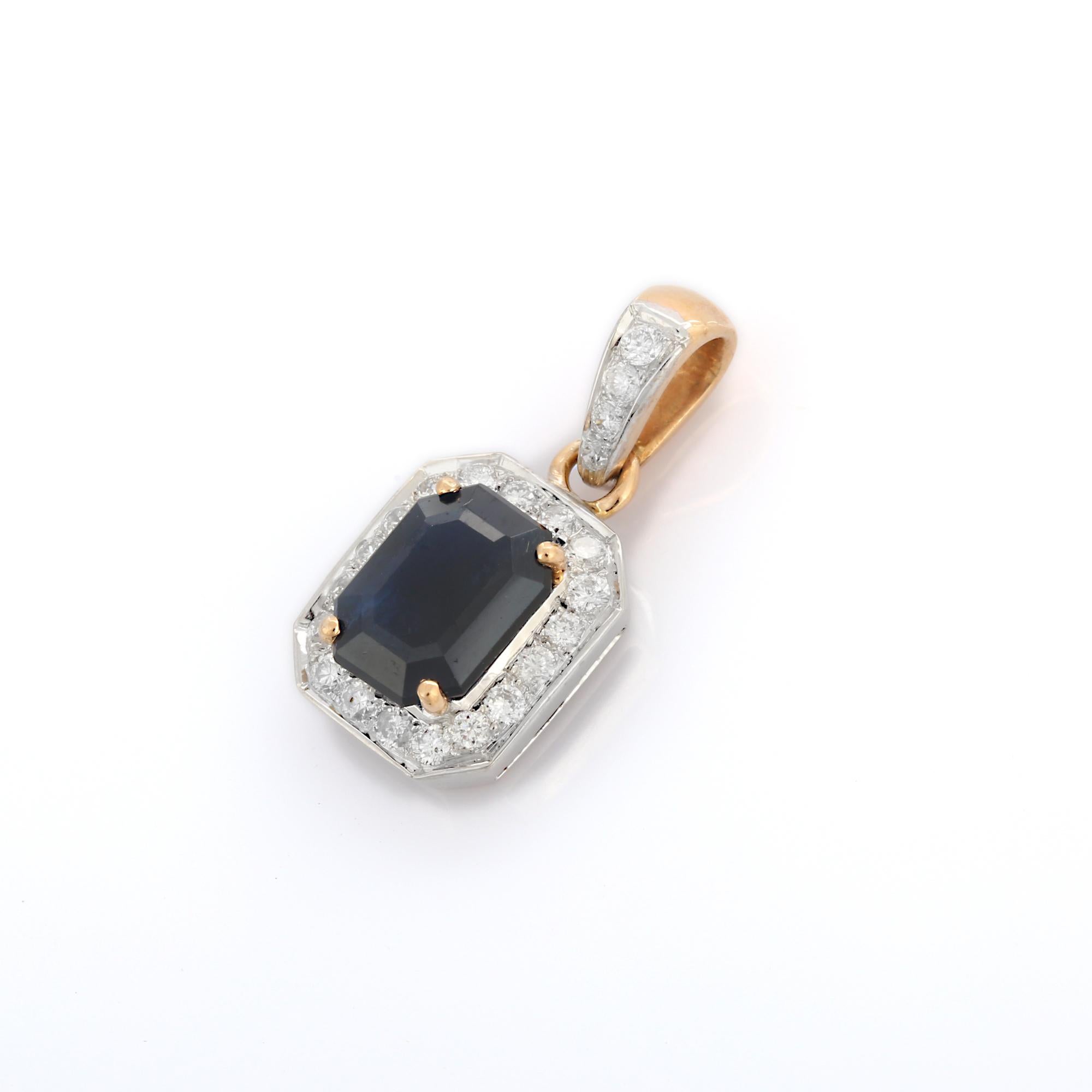 2.27 Ct Blue Sapphire Solitaire Pendant with Diamonds in 18K White Gold In New Condition For Sale In Houston, TX