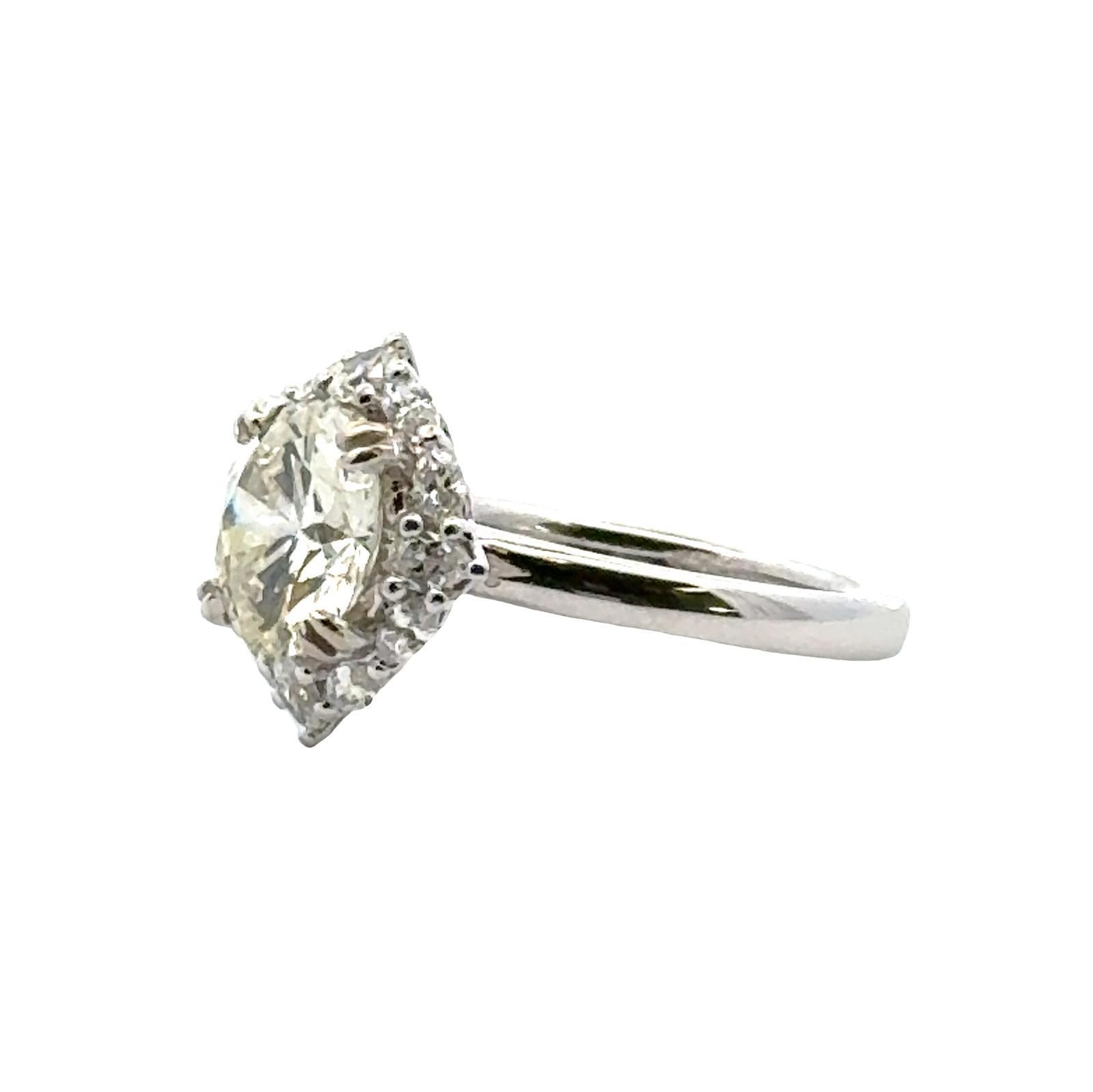 Women's 2.27 Round Brilliant Cut Diamond 14K White Gold Engagement Ring GIA Certified For Sale