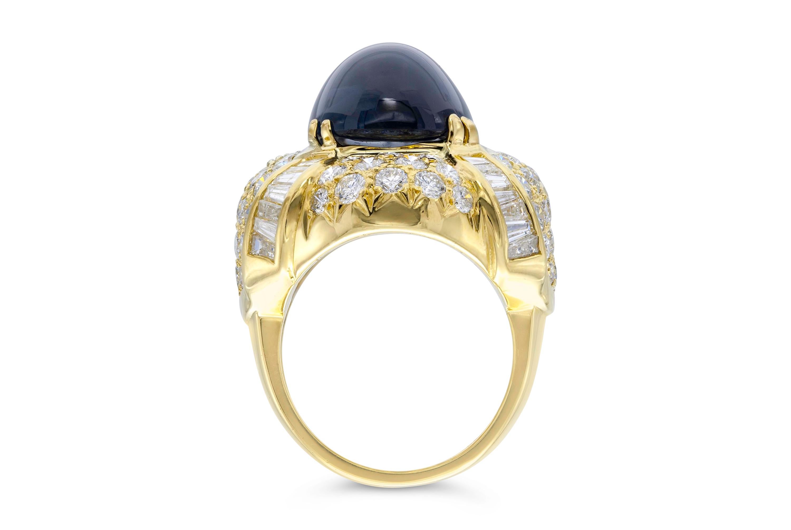 Women's or Men's 22.79 Carat Cabochon Sapphire Cocktail Ring with Diamonds For Sale