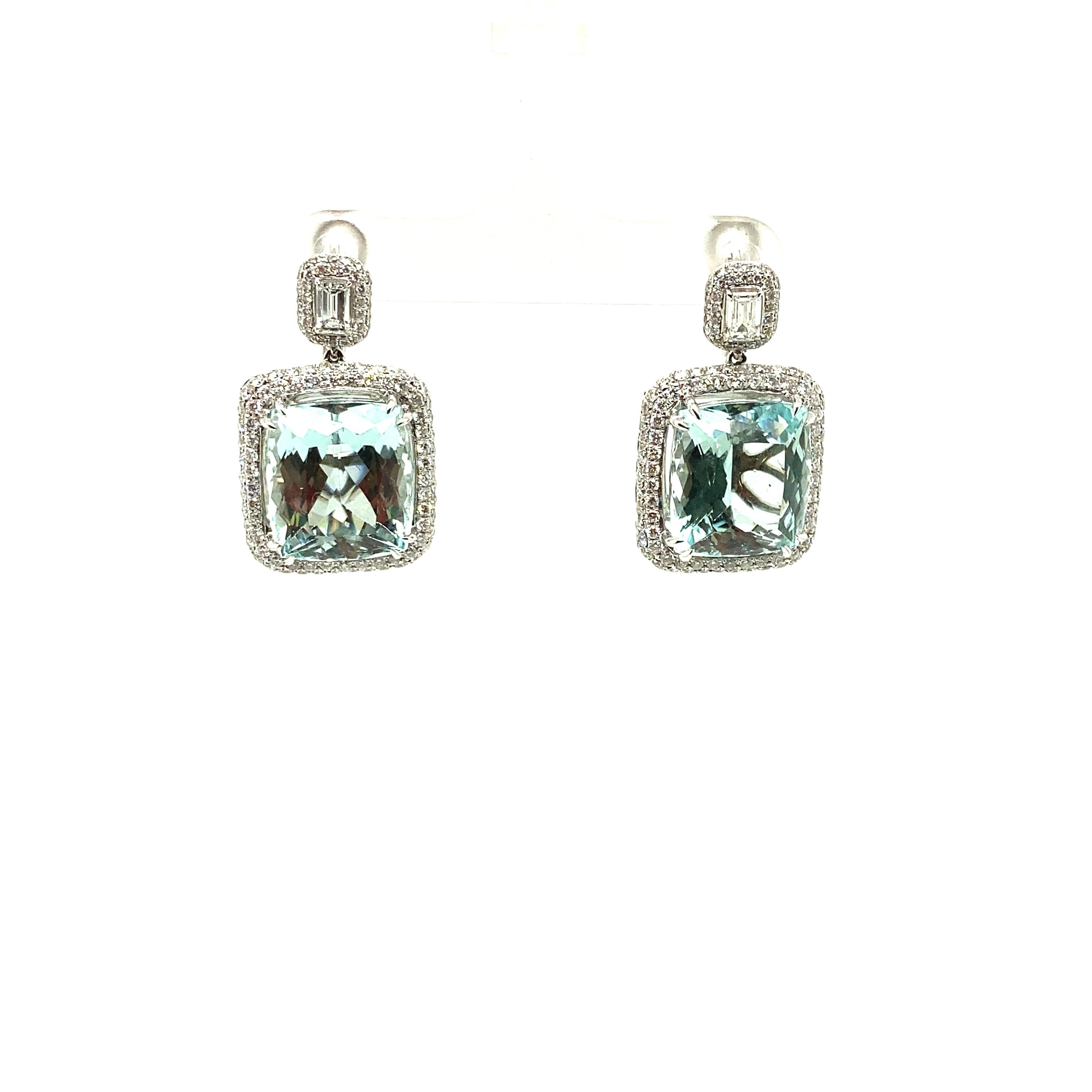 22.79 Carat Natural Cushion-Cut Aquamarine Gold Earrings For Sale 2