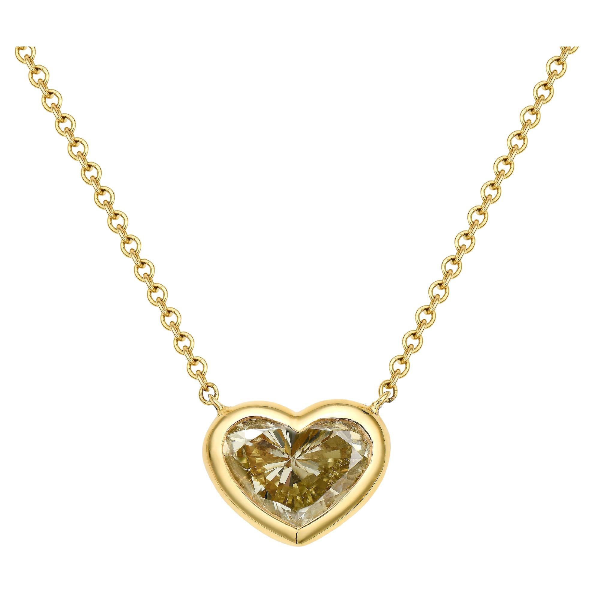 2,27 Karat Gelbe herzförmige Diamant-Halskette in Lünettenfassung im Angebot