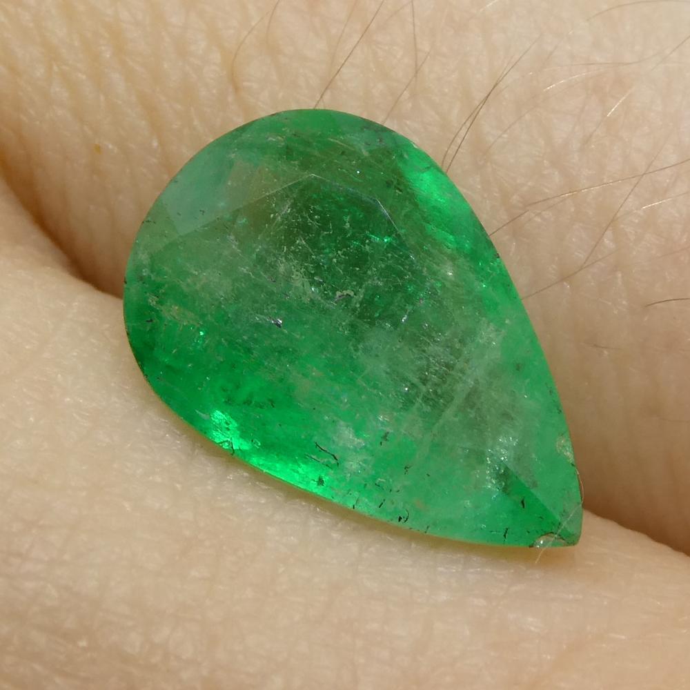 2.27ct Pear Green Emerald from Colombia In New Condition For Sale In Toronto, Ontario