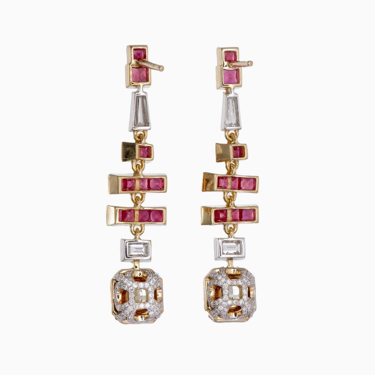 Moderno Orecchini con rubino birmano senza calore e diamanti da 2,28 carati in oro bianco da 18 carati in vendita