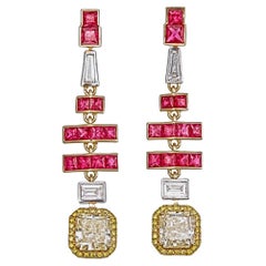 Orecchini con rubino birmano senza calore e diamanti da 2,28 carati in oro bianco da 18 carati