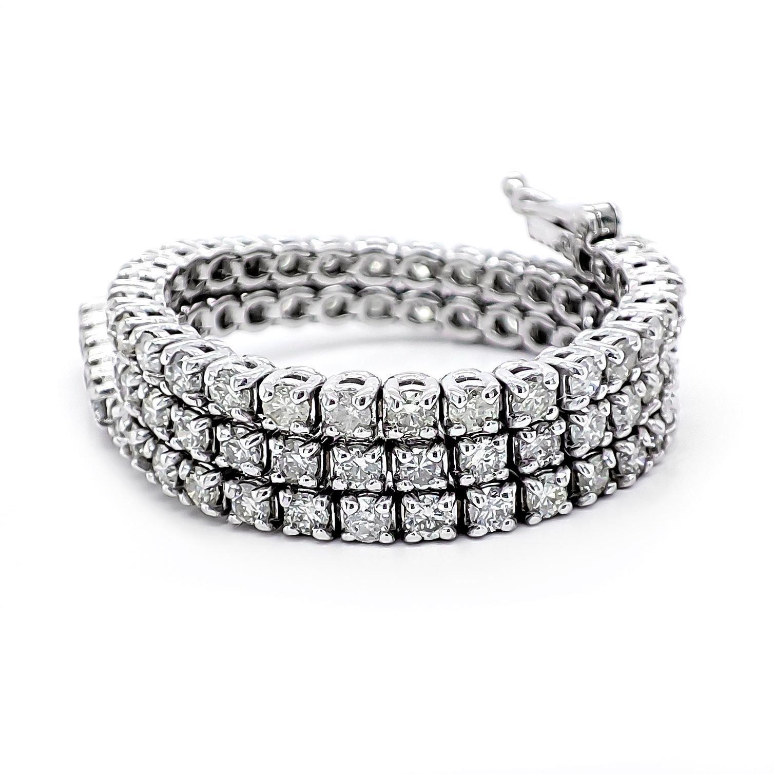 Round Cut 2.28 Carat Natural Round Diamonds 14K Gold Bracelet For Sale