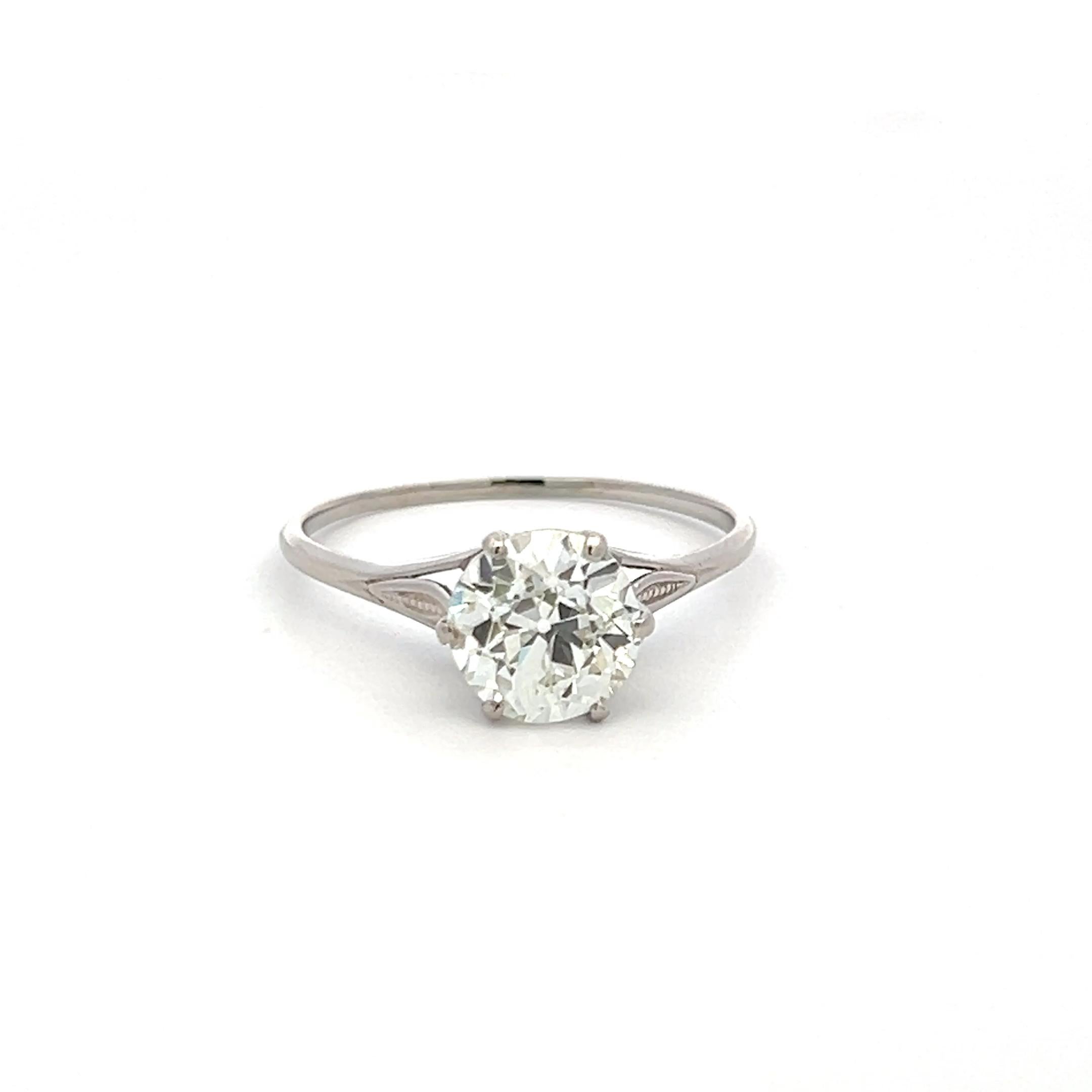 Anello di fidanzamento in platino con diamante di 2,28 carati con taglio europeo antico L I2 In condizioni Nuovo in vendita a New York, NY