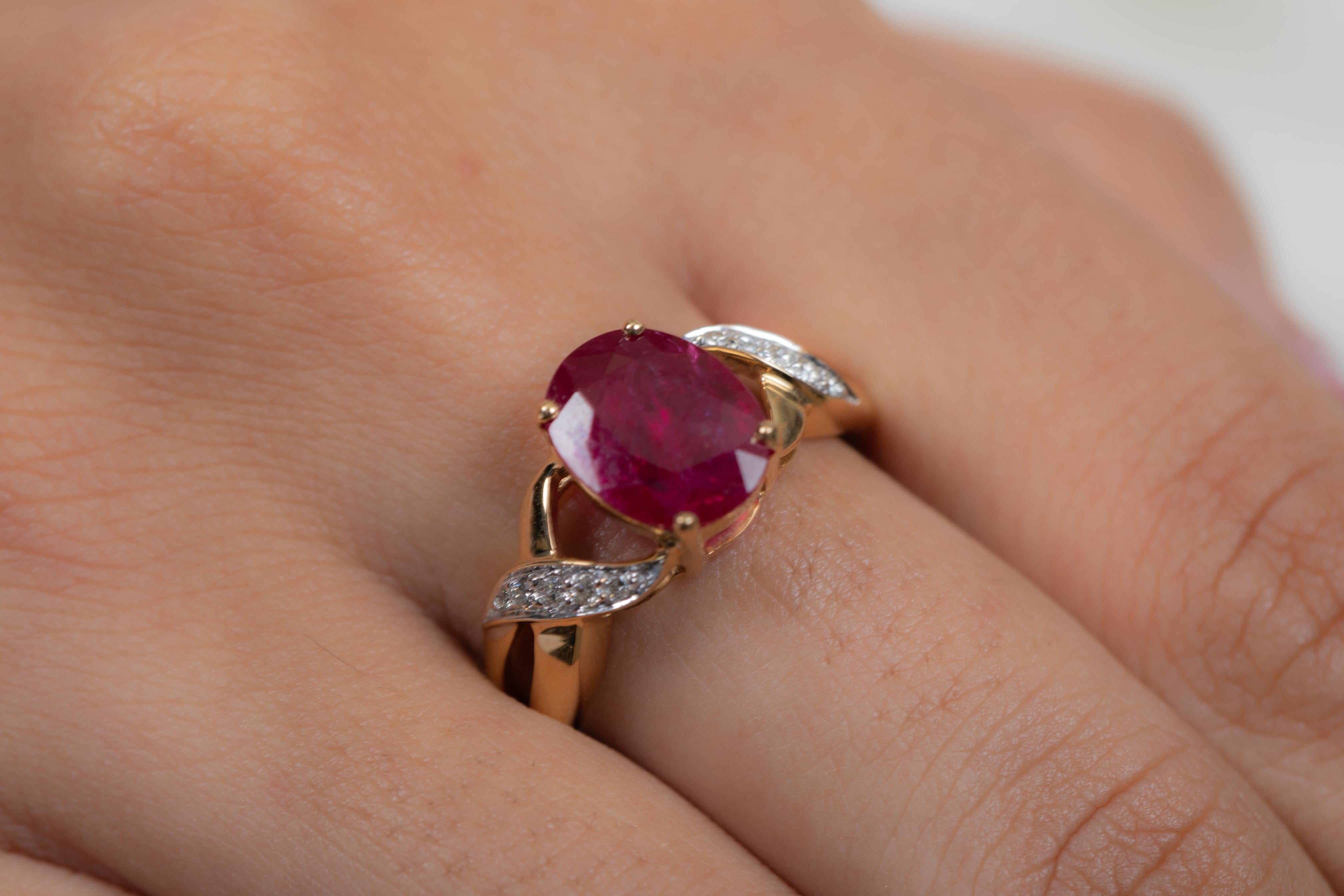 For Sale:  2.28 Carat Ruby Side Wave Diamond Engagement Ring in 18K Yellow Gold 2