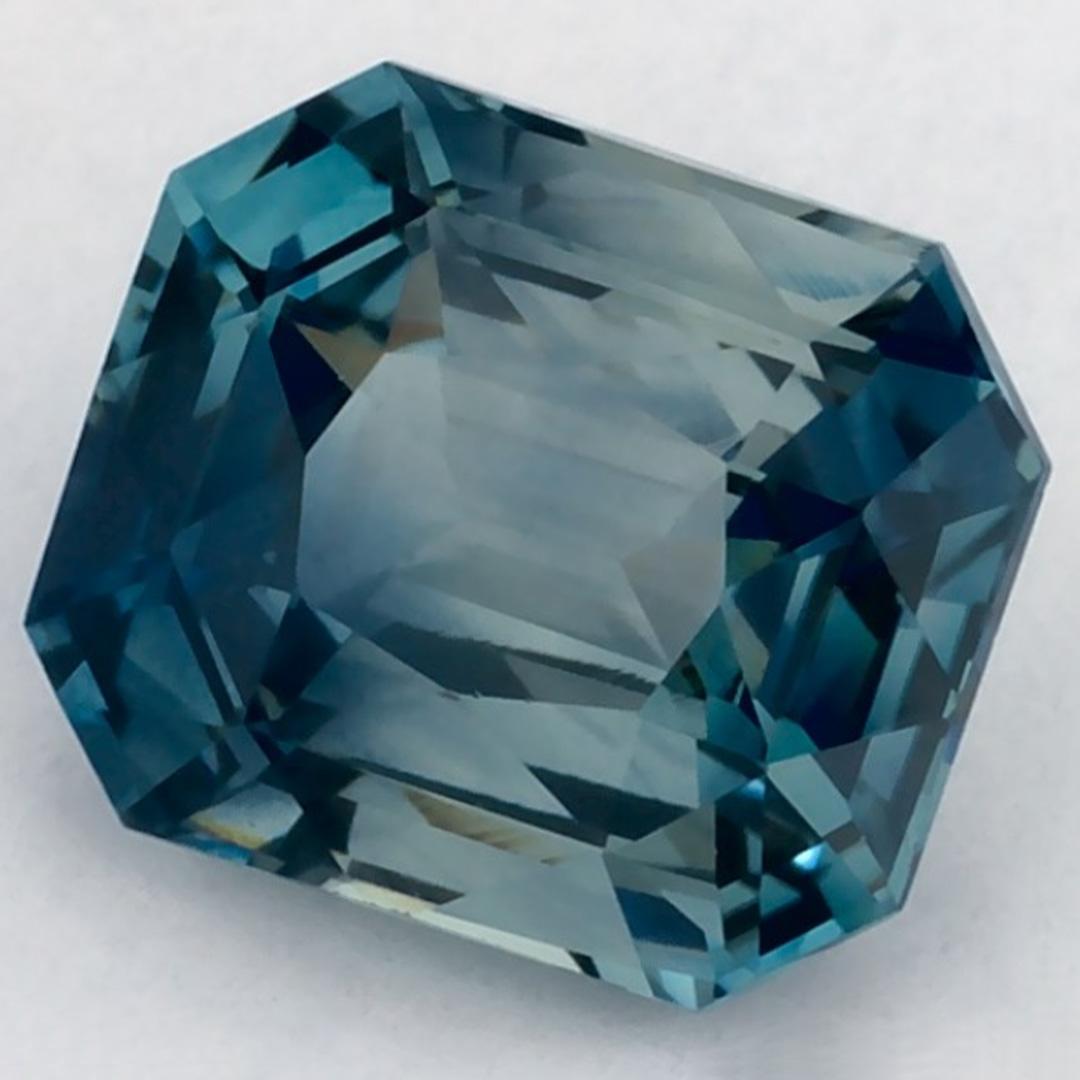 2.28 Ct Blue Sapphire Octagon Cut Loose Gemstone In New Condition For Sale In Fort Lee, NJ