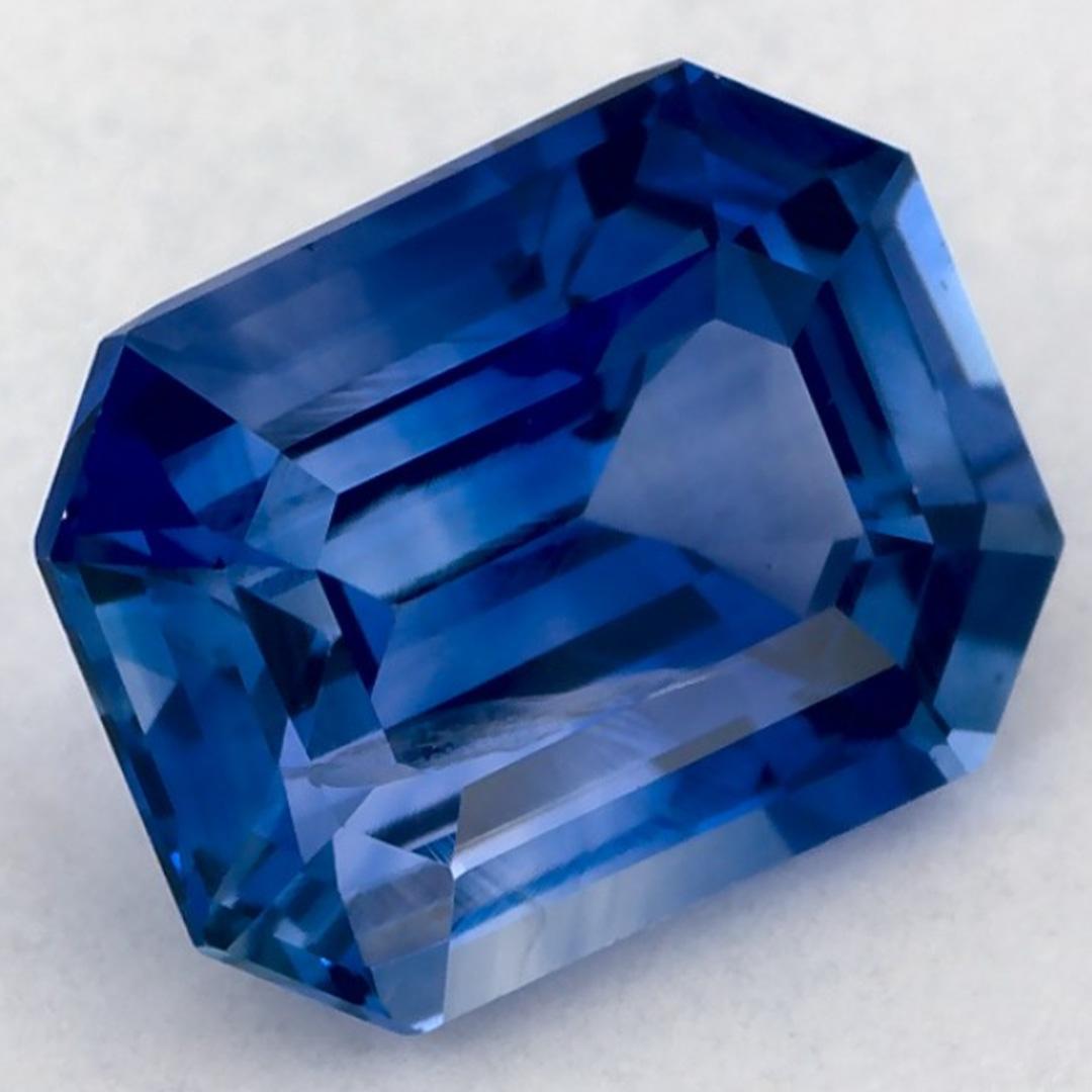 Taille émeraude 2.28 Ct Blue Sapphire Octagon Loose Gemstone (pierre précieuse en vrac) en vente