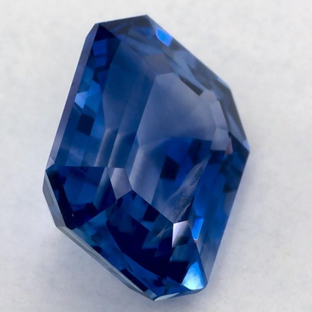 2.28 Ct Blue Sapphire Octagon Loose Gemstone (pierre précieuse en vrac) en vente 2
