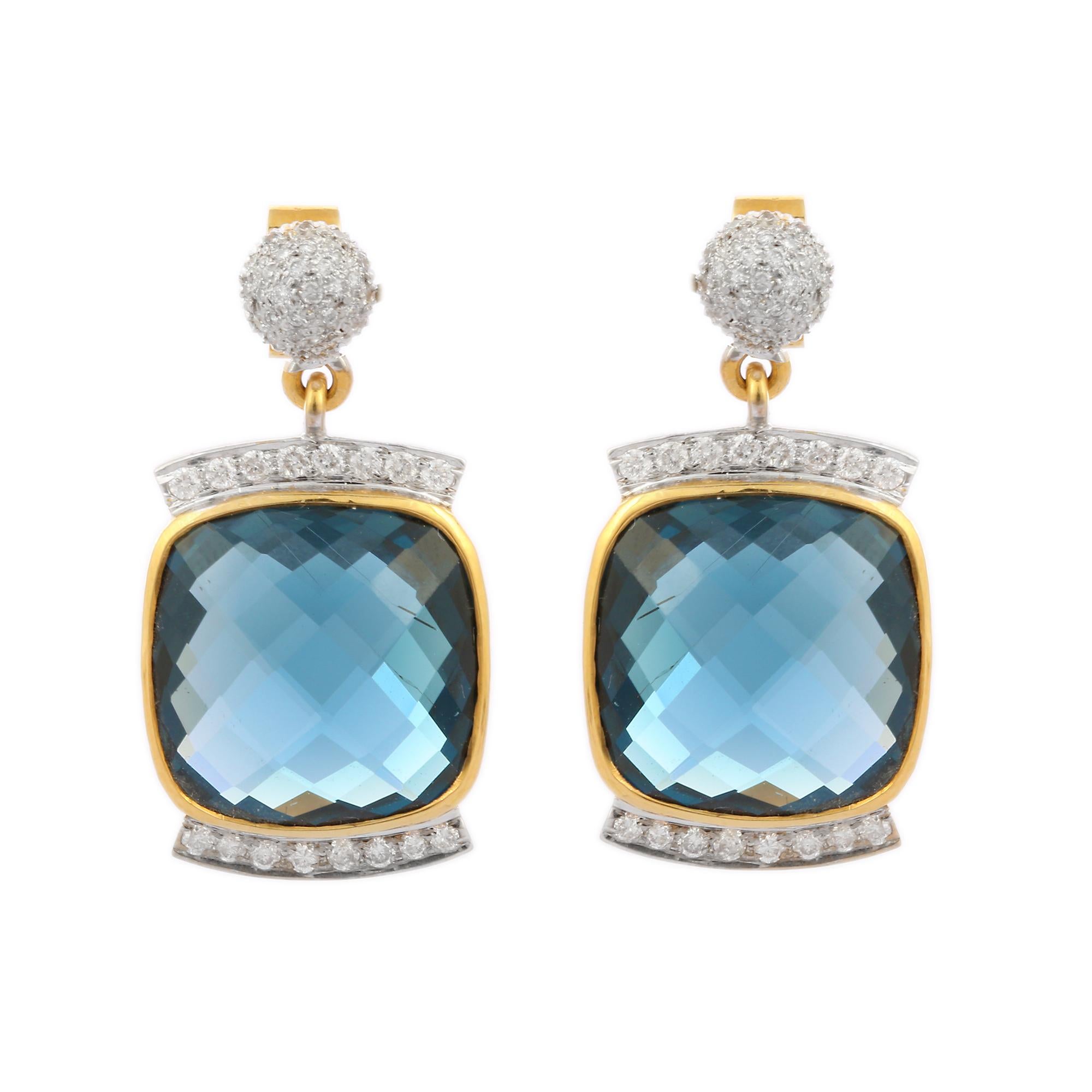 22.8 Ct Dark Blue Topaz Dangle Earrings with Diamonds Set in 14K Yellow Gold In New Condition For Sale In Houston, TX
