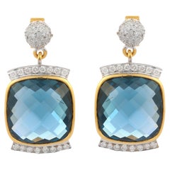 Pendants d'oreilles en or jaune 14 carats avec topaze bleu foncé 22,8 carats sertie de diamants