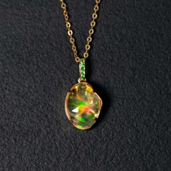 2.28 ct Mexican Fire Opal Tsavorite Necklace 18K Yellow Gold