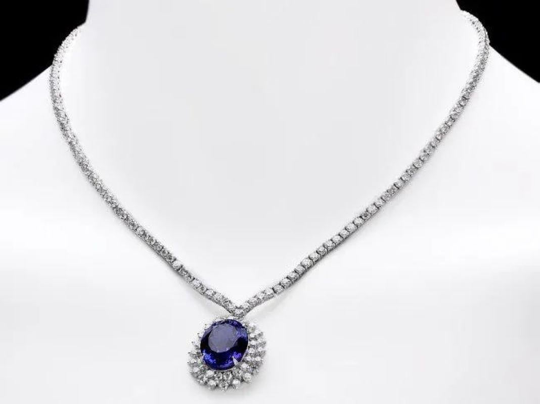 22.80Ct Natural Tanzanite and Diamond 18K Solid White Gold Necklace In New Condition For Sale In Los Angeles, CA