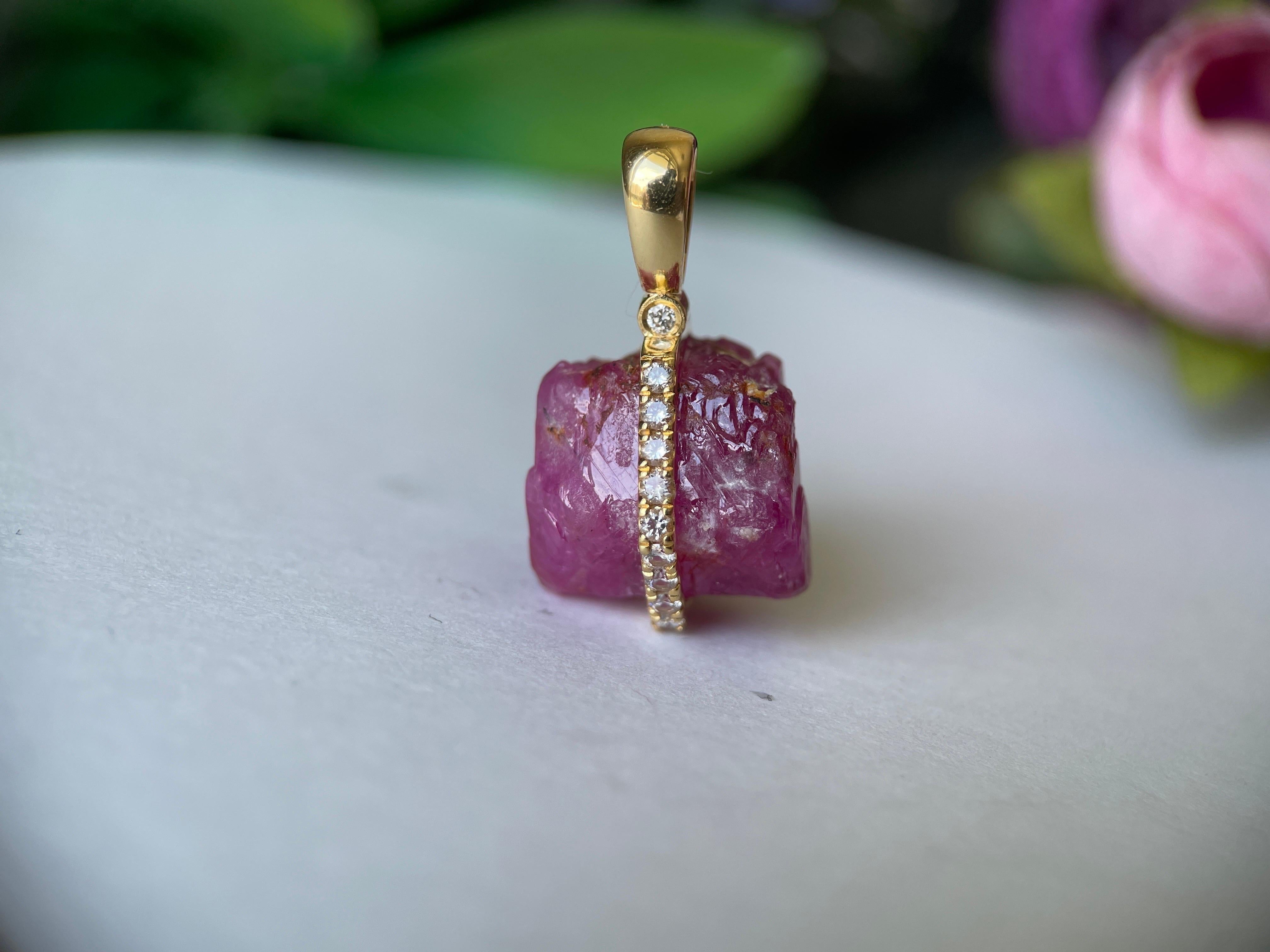 Colgante de rubí de Birmania y diamantes de 22,83 quilates sin calor 3