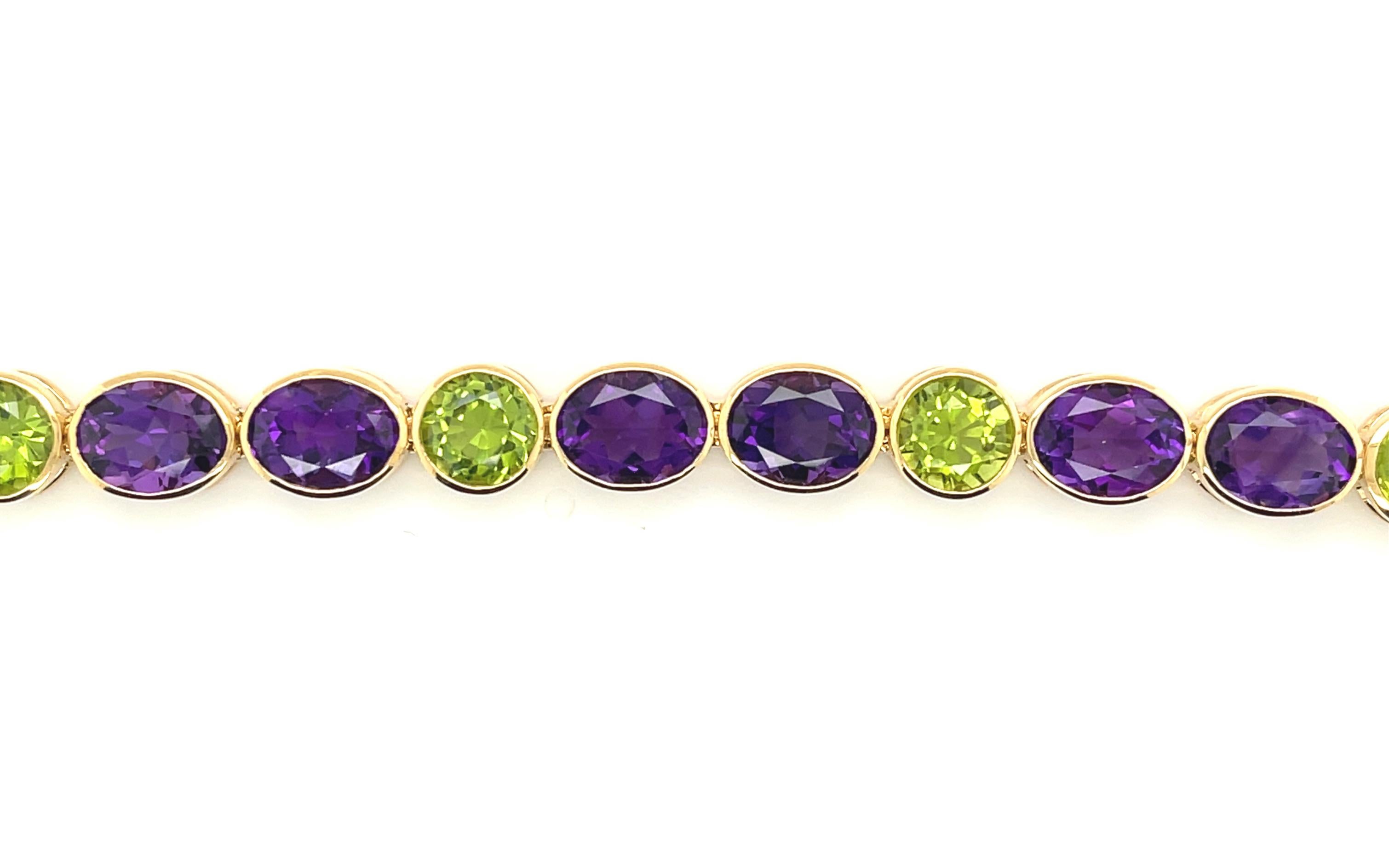 Tennis-Gliederarmband mit 22,84 Karat Amethyst und 10,84 Karat Peridot (Rundschliff) im Angebot