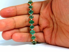22.86 Carat Bright Green Natural Emerald Diamonds Tennis Bracelet 14 Karat