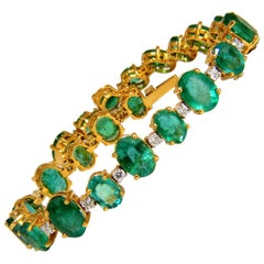 22.86 Carat Bright Green Natural Emerald Diamonds Tennis Bracelet 14 Karat