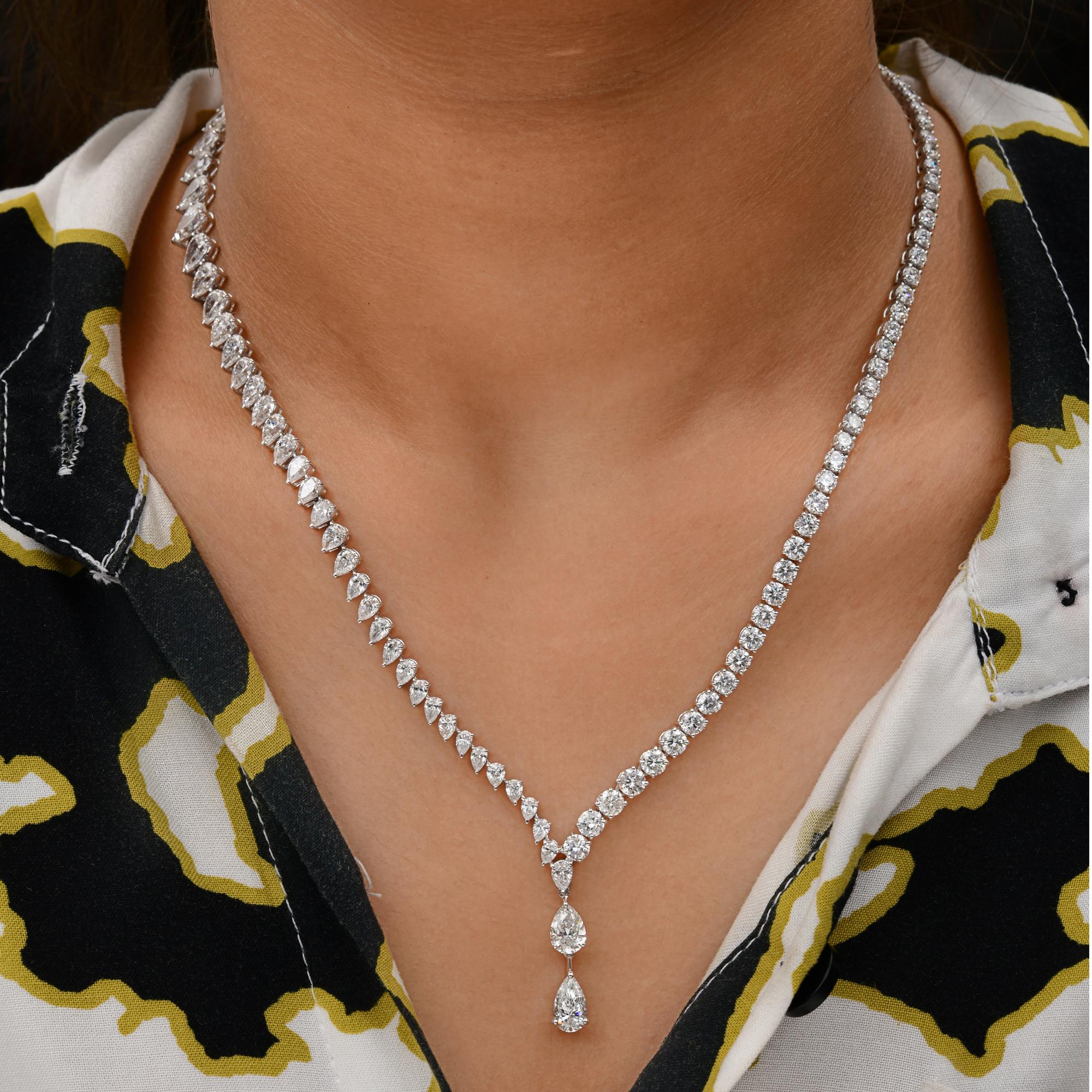 Moderno 22,86 Carati SI/H Pear Round Brilliante Cut Diamond Collana in oro bianco 18 Karati in vendita