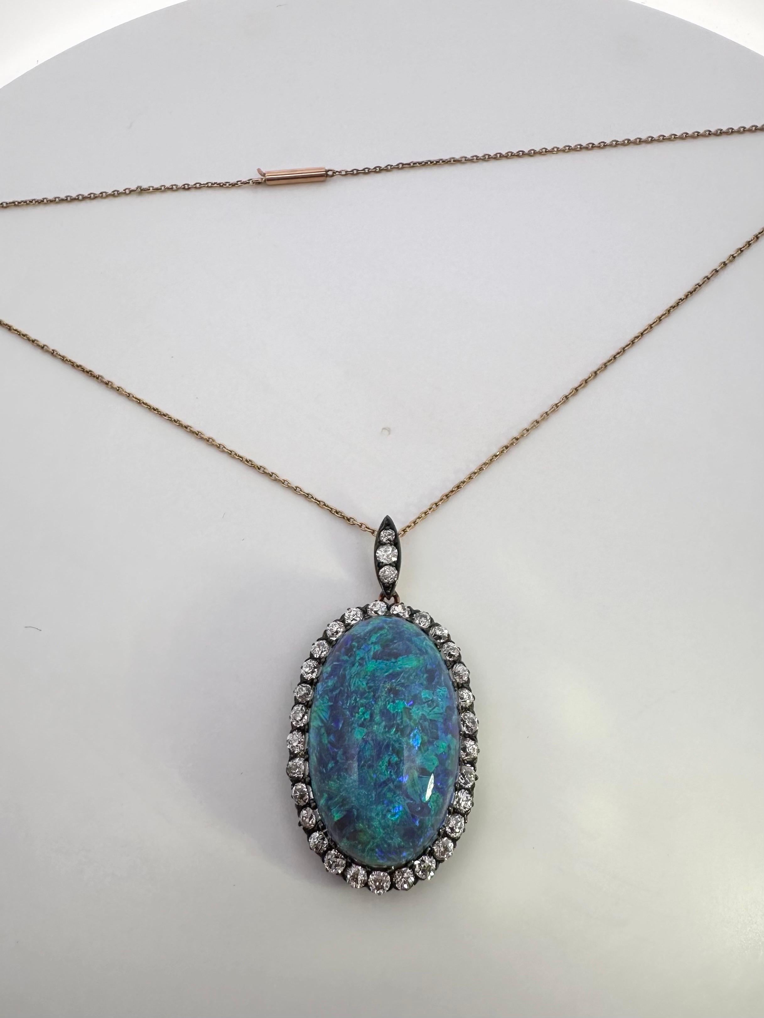 22.88 Opal NATURAL RARE piece Diamant-Anhänger-Halskette HUGE 18KT Gold 200 Jahre (Ovalschliff) im Angebot