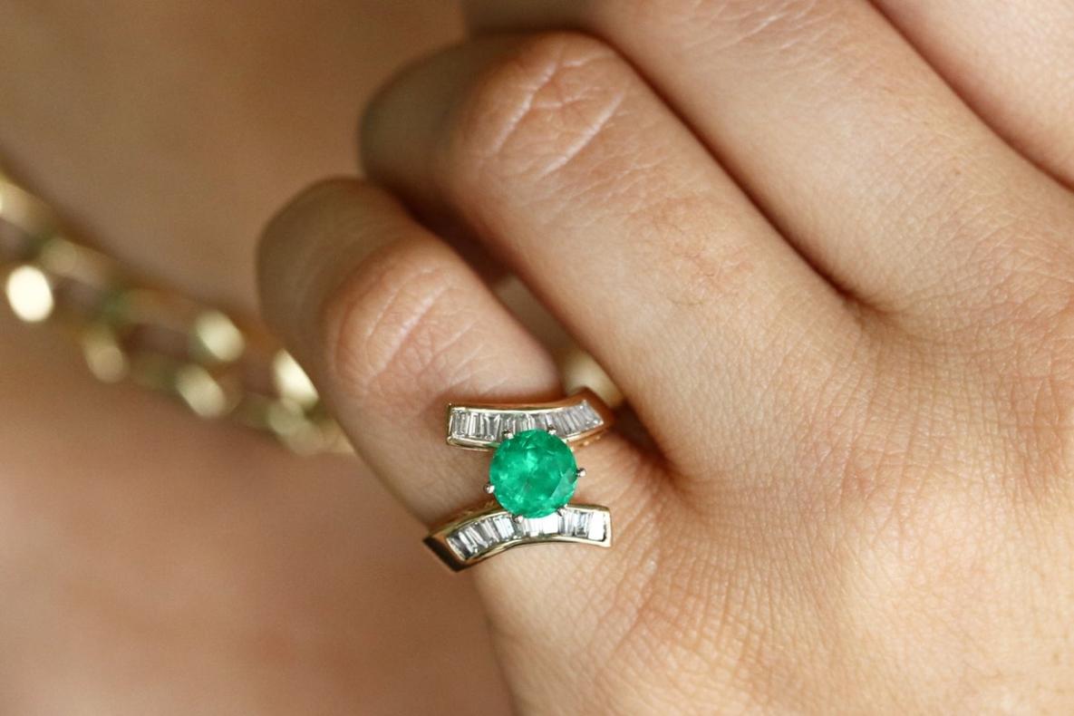Modern 2.28tcw 14K Round Colombian Emerald & Bypass Baguette Diamond Engagement Ring For Sale