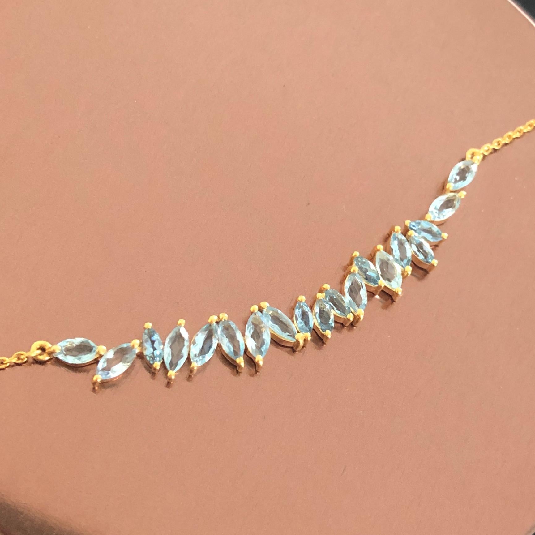 2.29 Carat Aquamarine Gold Bar Necklace by Lauren Harper For Sale 2