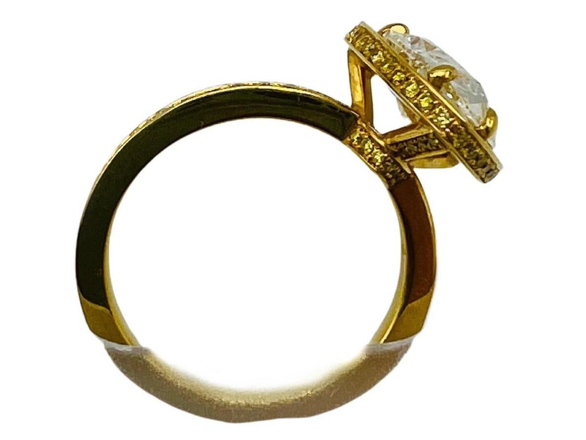 2,29 Karat Heller gelber Fancy-Diamant-Verlobungsring in Birnenform im Zustand „Hervorragend“ im Angebot in Beverly Hills, CA