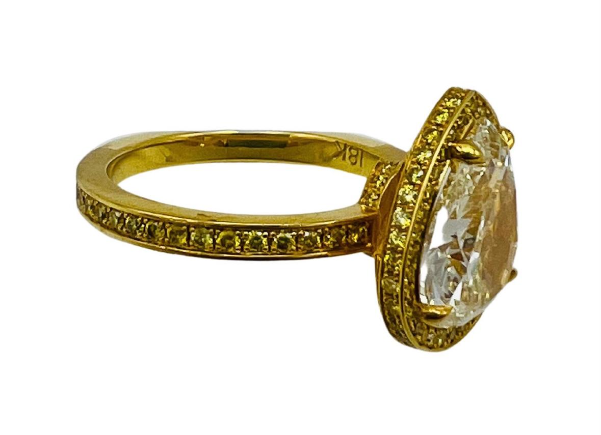 Women's 2.29 Carat Light Fancy Yellow Pear Shape Diamond Engagement Ring For Sale