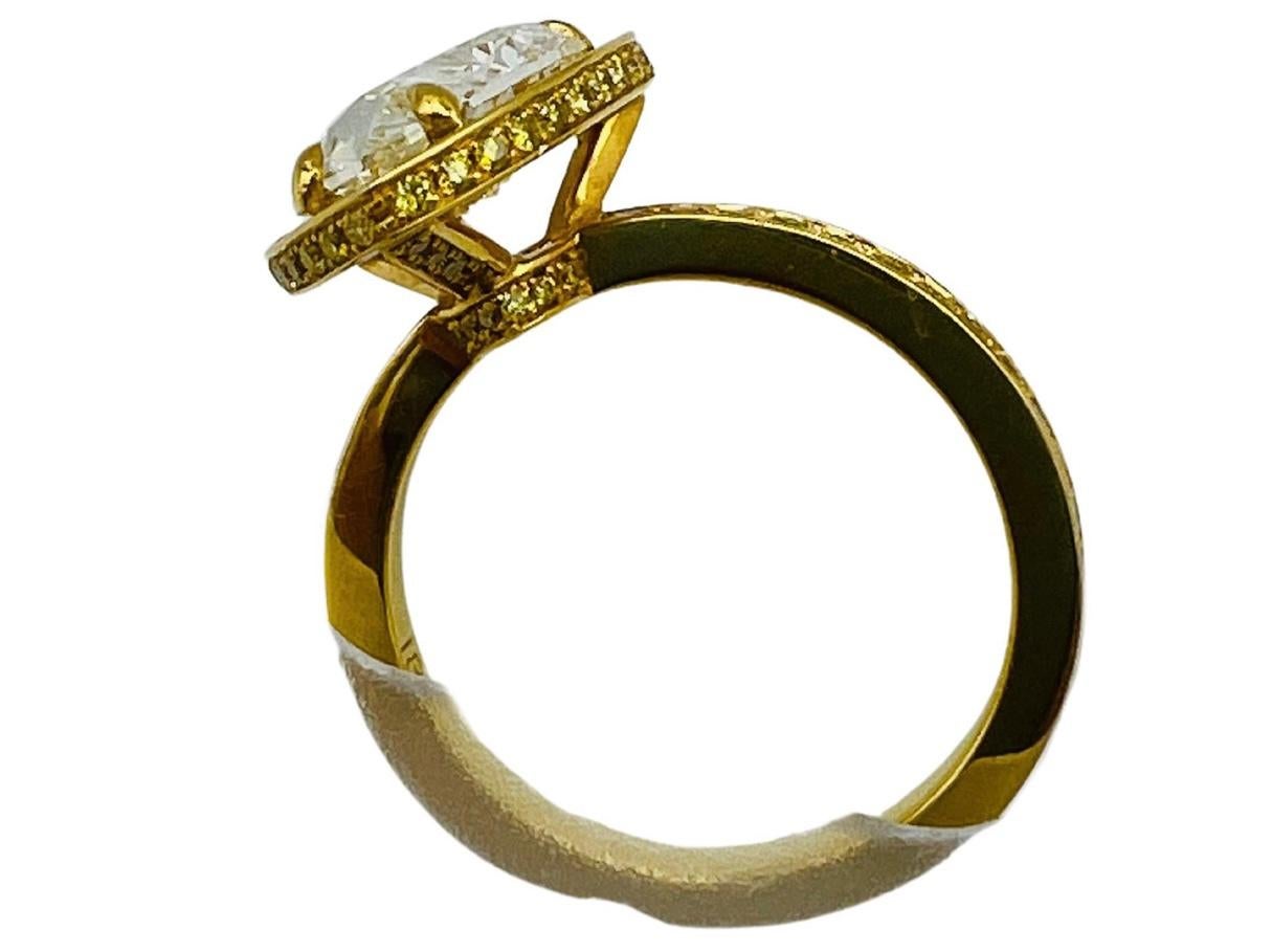2.29 Carat Light Fancy Yellow Pear Shape Diamond Engagement Ring For Sale 2