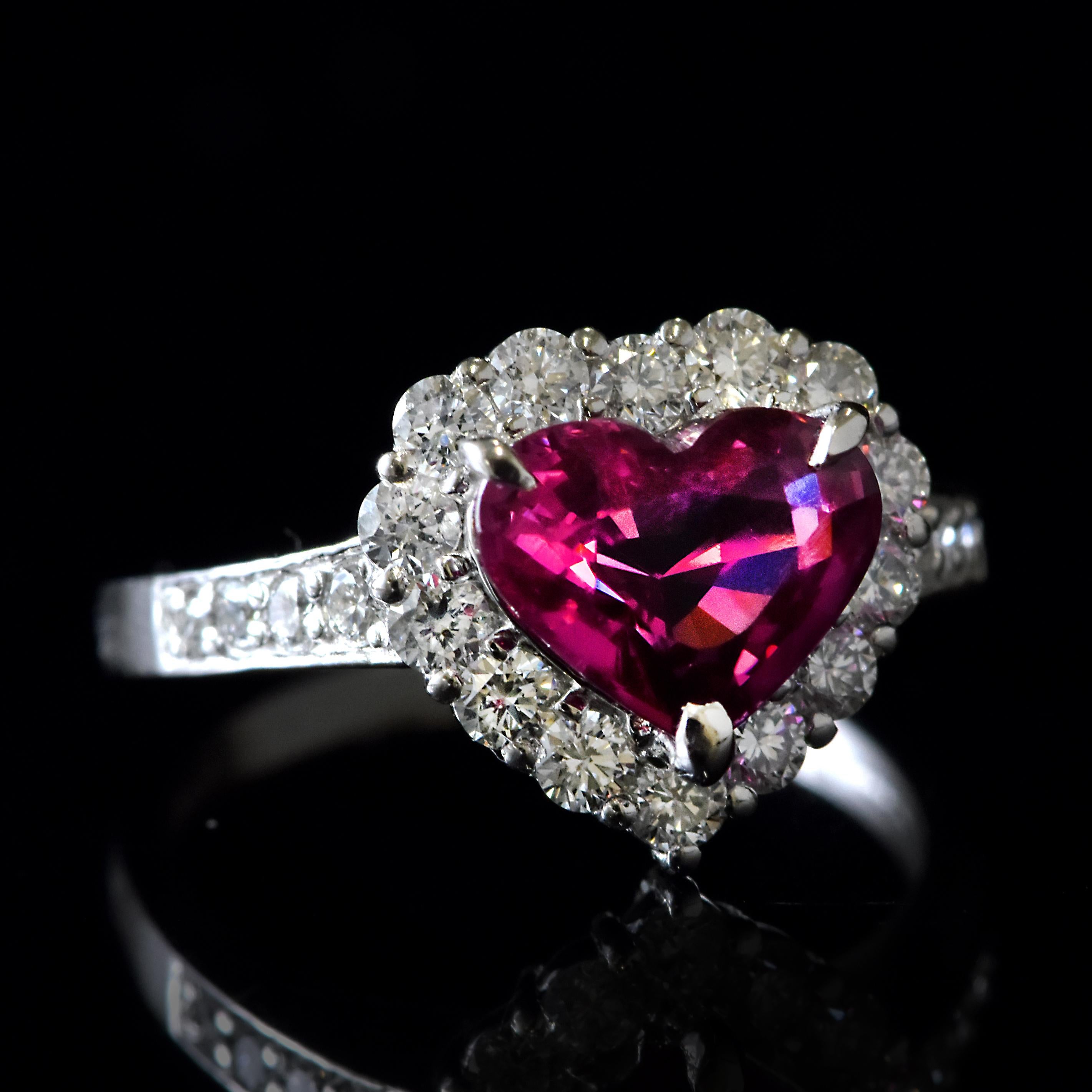 Anello con diamante e spinello africano non trattato da 2,29 carati in platino in vendita 8