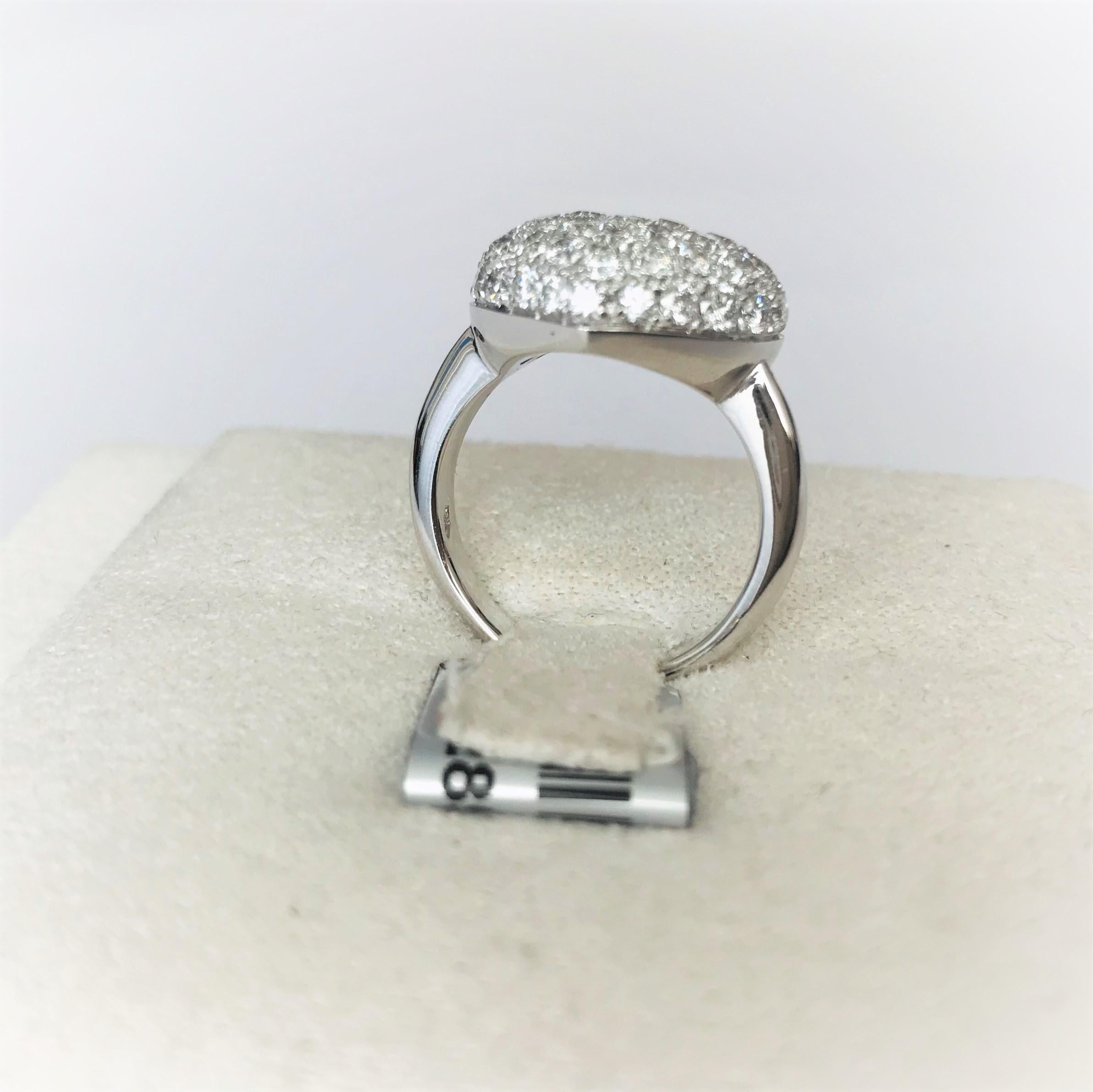 Contemporary 2.29 Carat Round Brilliant Cut Diamond Pavé Heart Shape Cocktail Ring For Sale