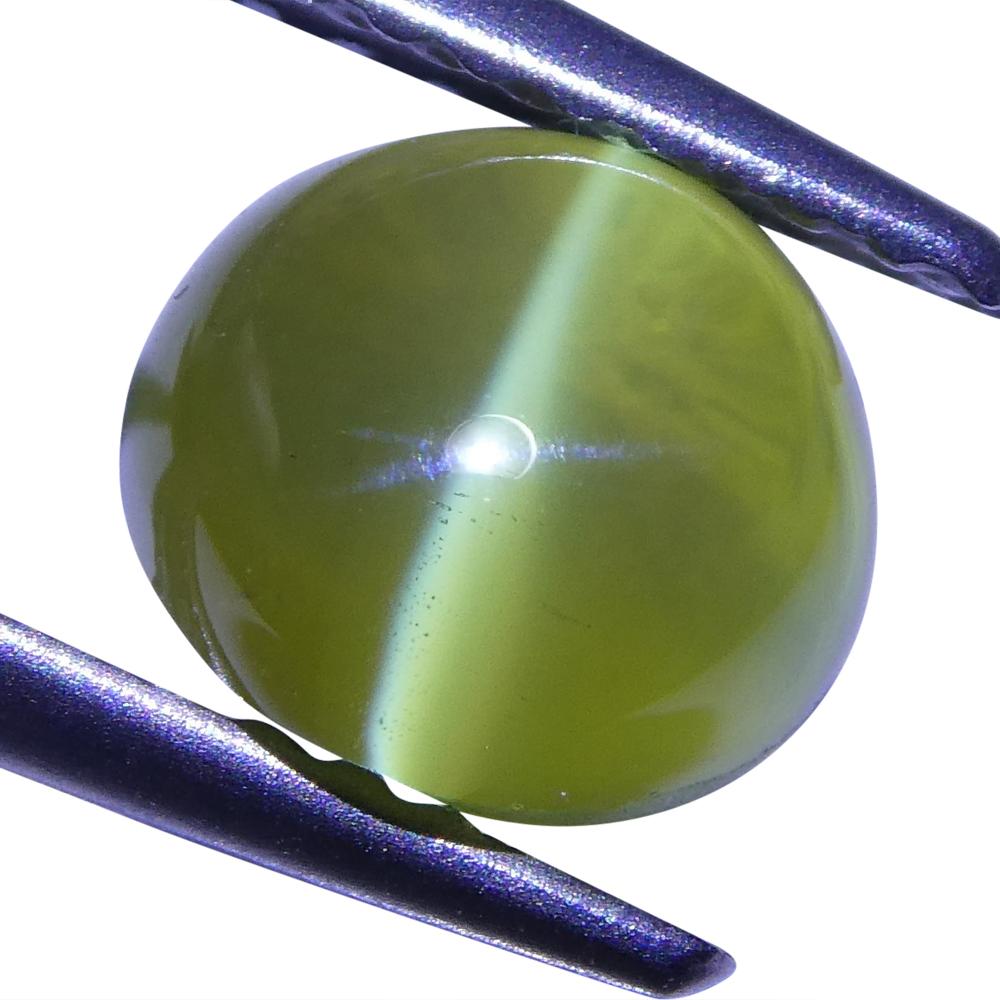 Women's or Men's 2.29 ct Cabochon Oval Chrysoberyl Cat's Eye IGI Certified For Sale