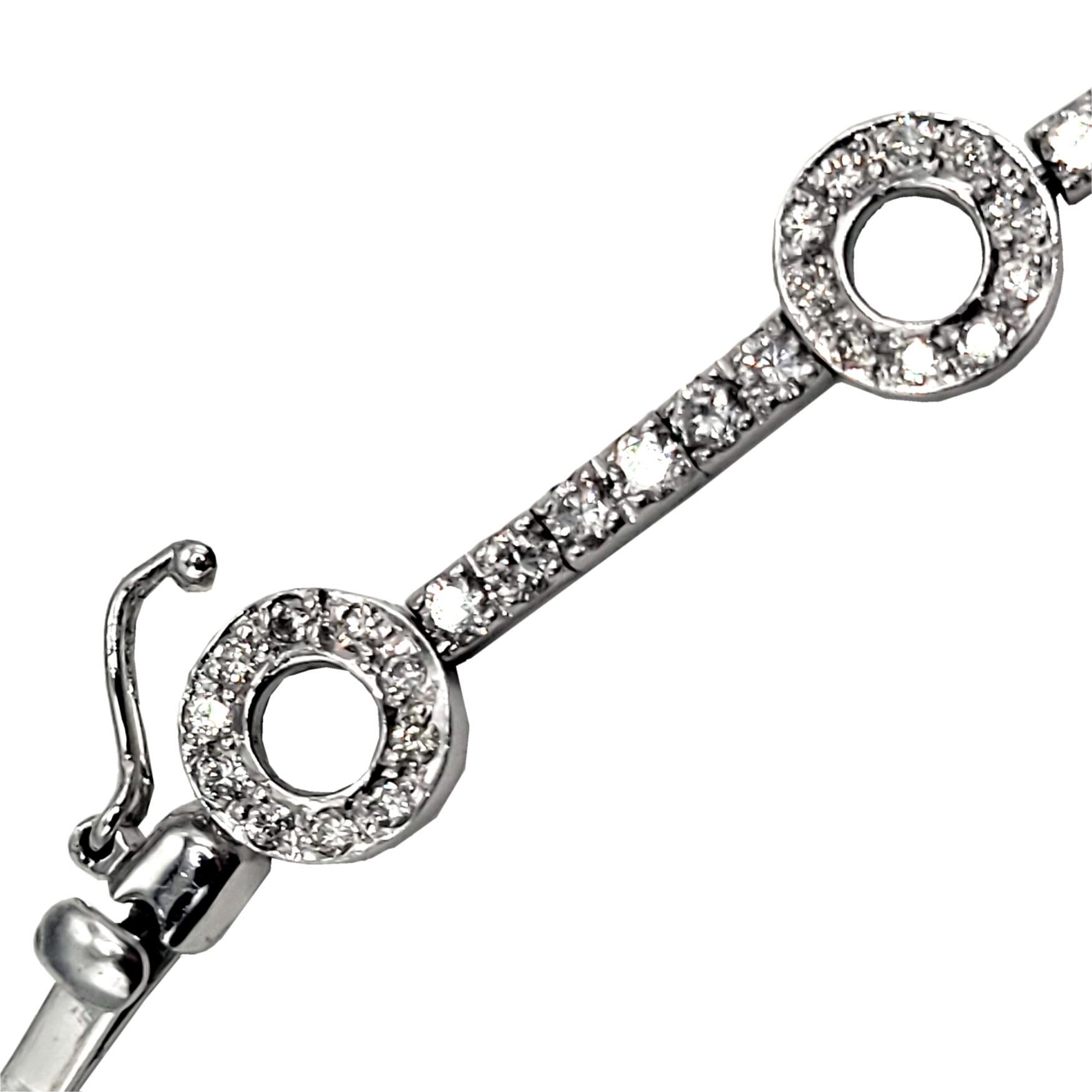 Pulsera de tenis con diamantes de oro de 14 quilates engastados con pavé de 2,29 quilates en venta 1