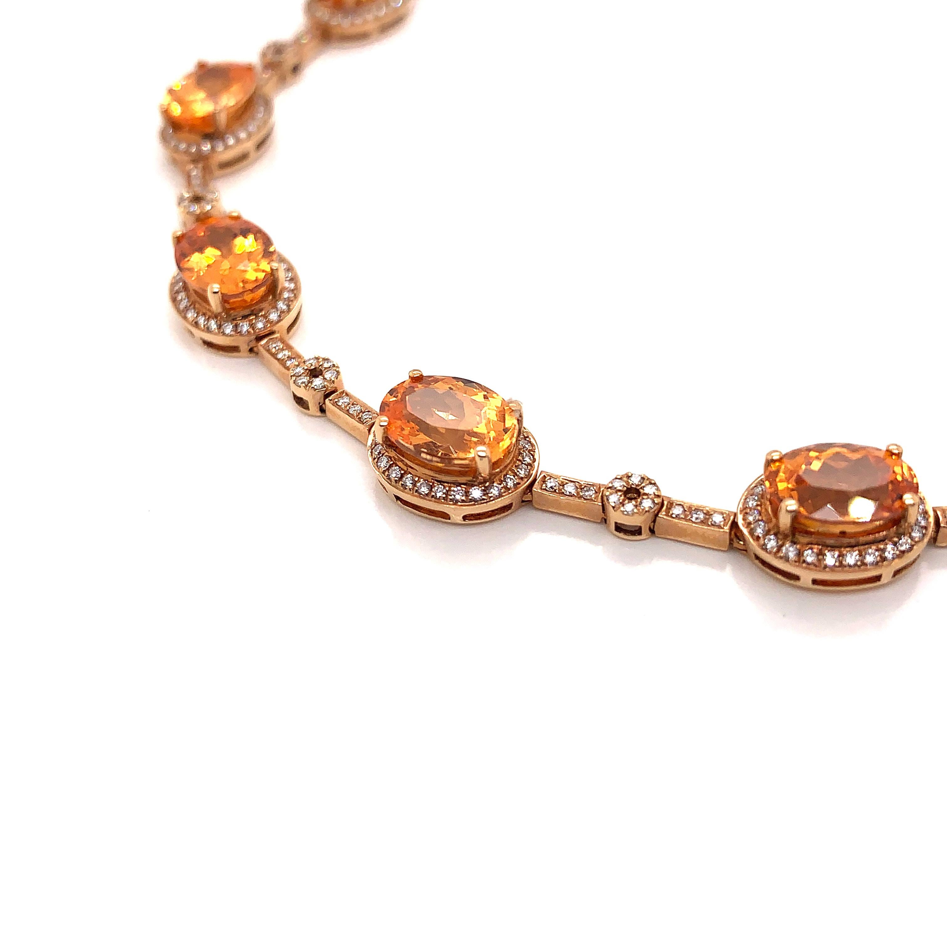 Moderne Collier de spessartites de 22,99 carats en or rose 18 carats avec diamants en vente