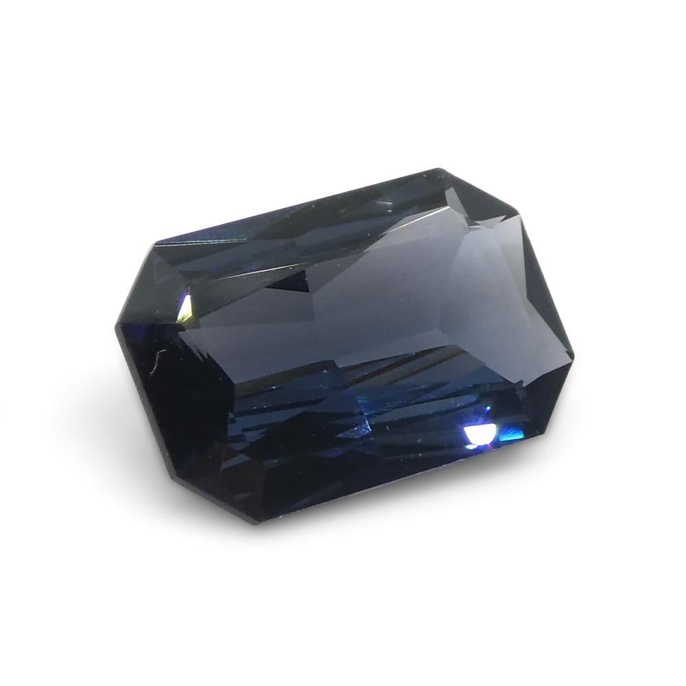 2,29ct Spinello blu rettangolare con taglio a forbice dalla Birmania in vendita 3