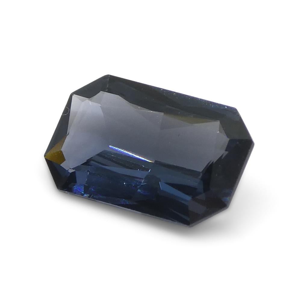 2,29ct Spinello blu rettangolare con taglio a forbice dalla Birmania in vendita 5