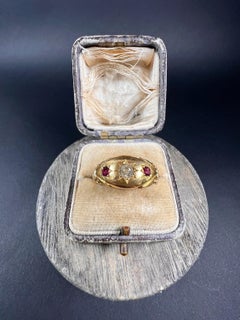 22ct Gold Birmingham Hallmarked 1920s Ruby & Diamond Star Set 3 Stone Ring